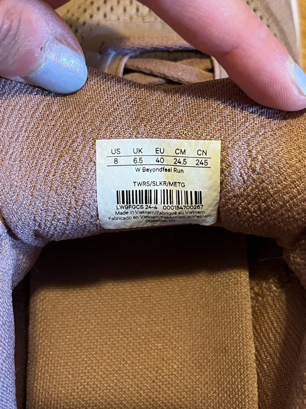 Lululemon Beyondfeel Running Shoes size 8